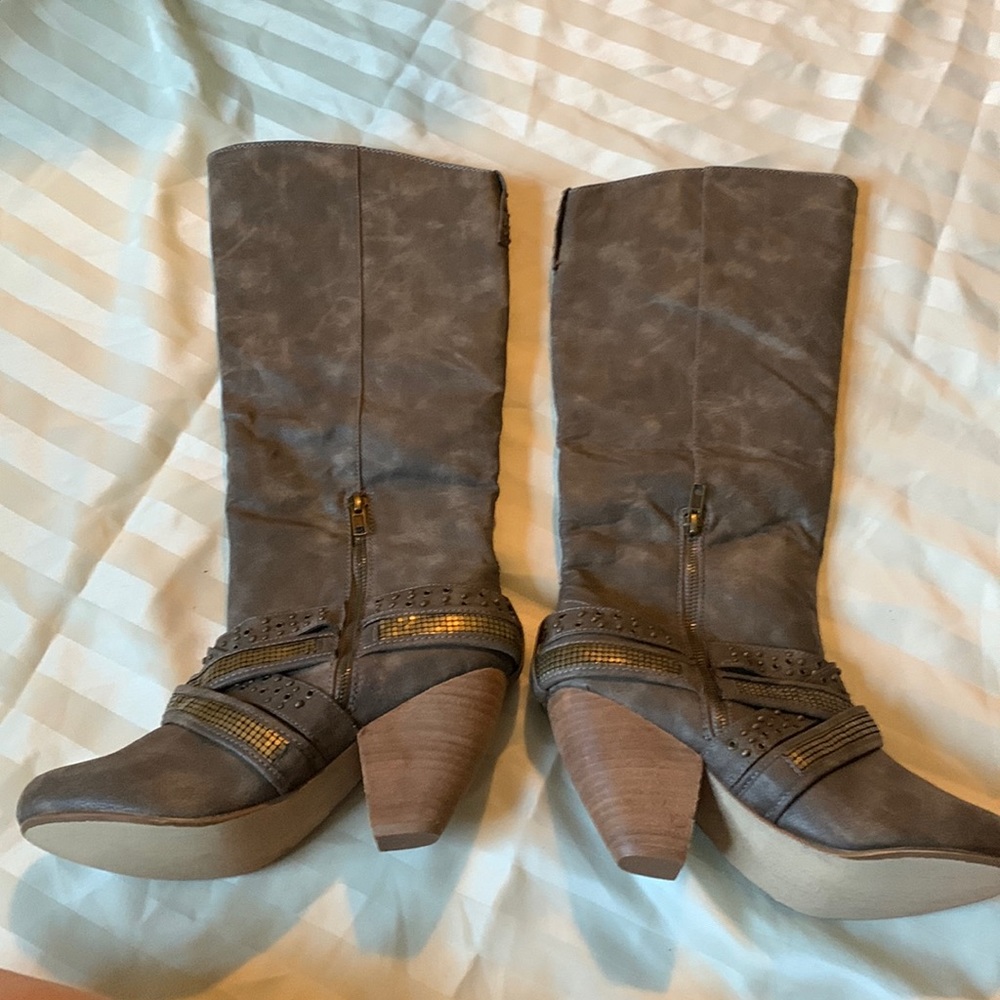 Not rated boots sz 9 woman’s